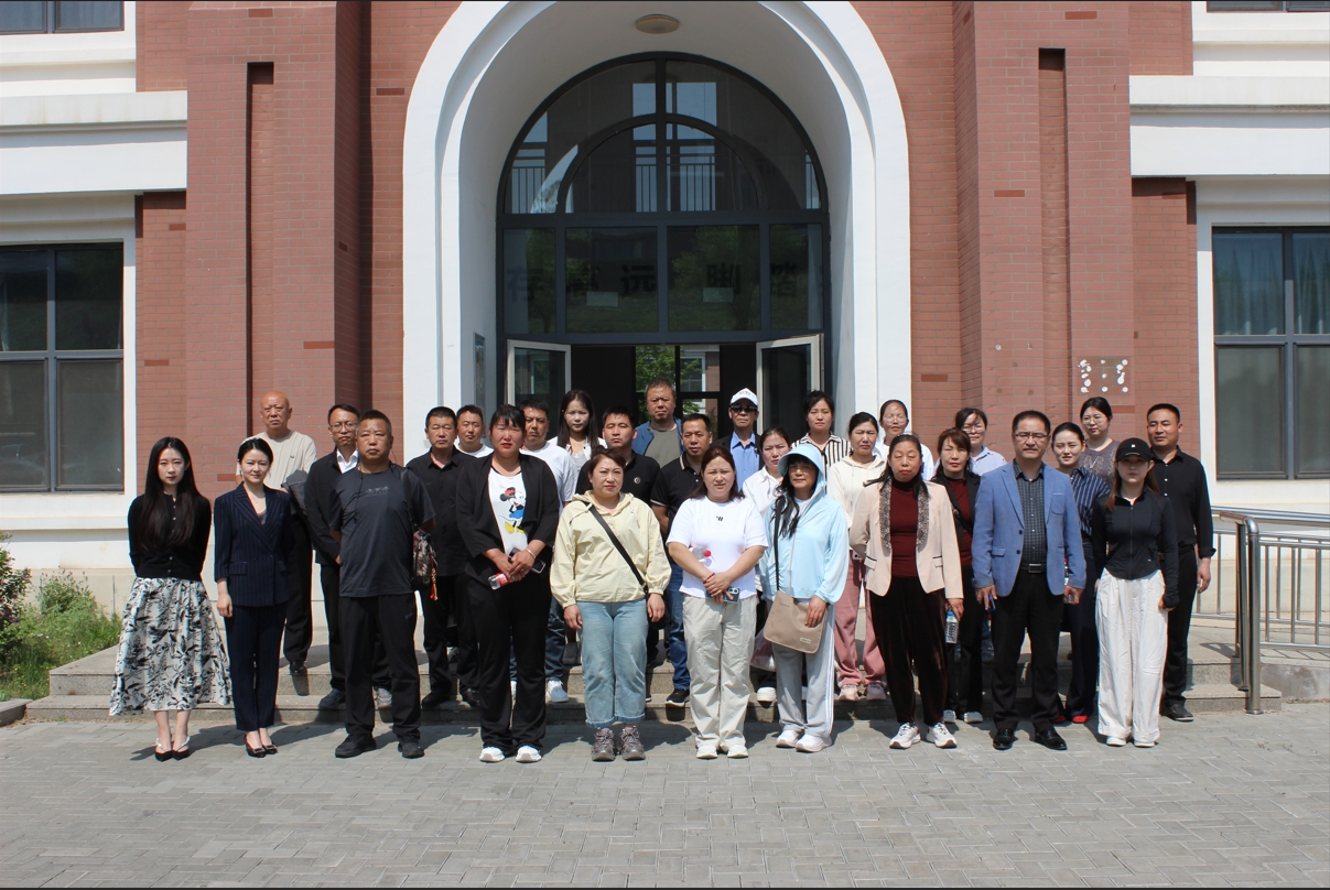 职教周架起家校共育桥梁 汽车工程系家长见面会圆满举行