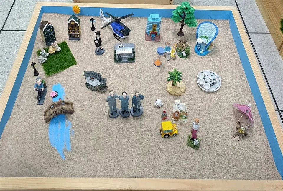 团体招募 | 沙盘游戏：与青春共舞