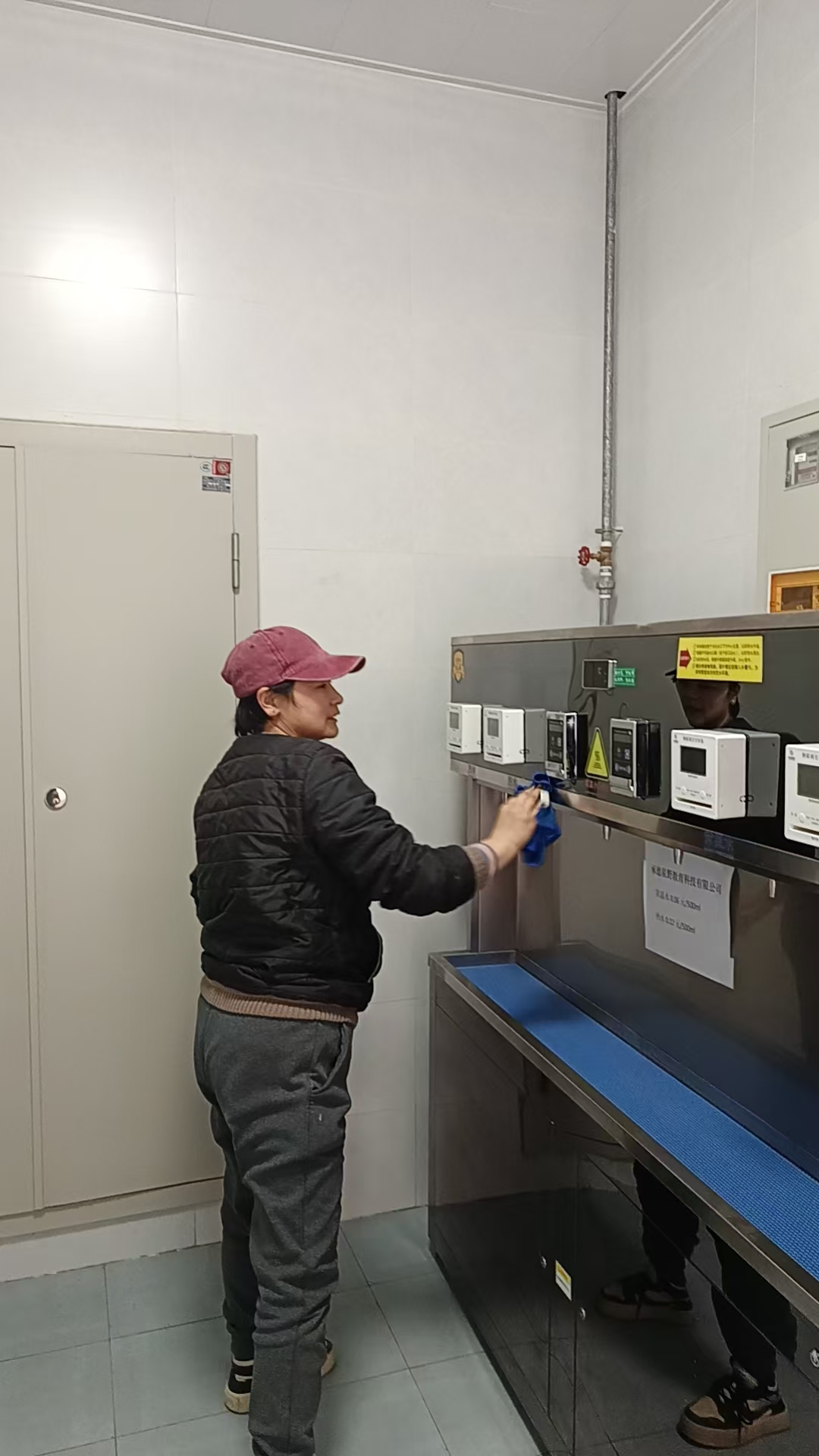 清洁饮水机.jpg
