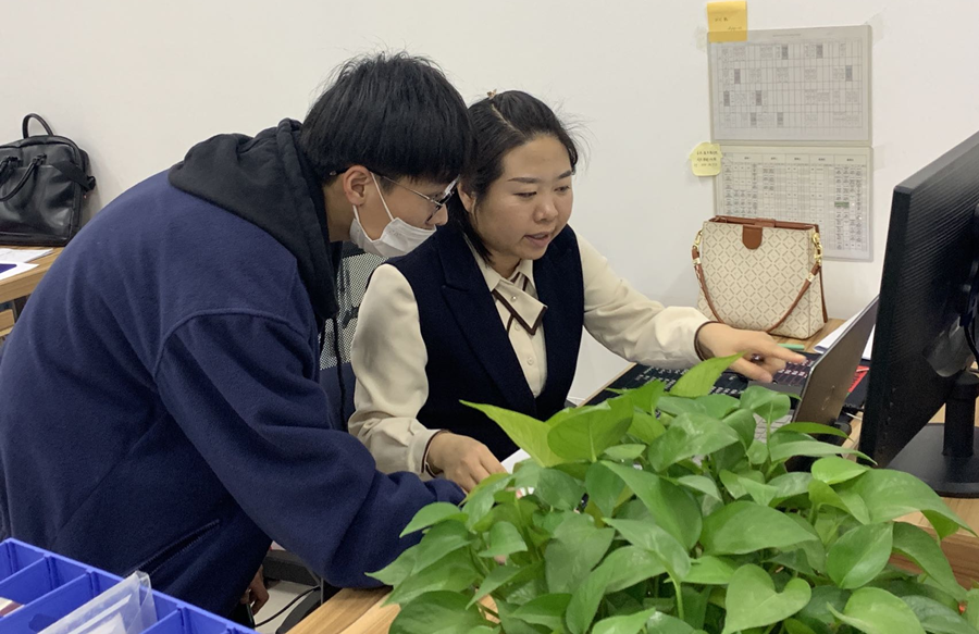 Beat365中文官方网站智能制造系总支部委员会关于向何凯杰同志学习的号召