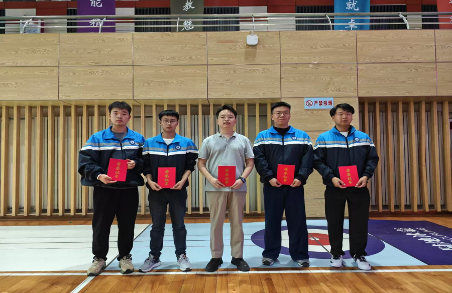 匠心传承育英才，技能报国谱新篇