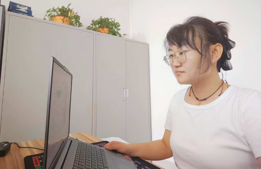 “双肩”担使命 “匠心”践初心