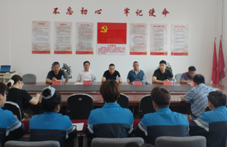 校企携手育英才 产教融合谱新篇