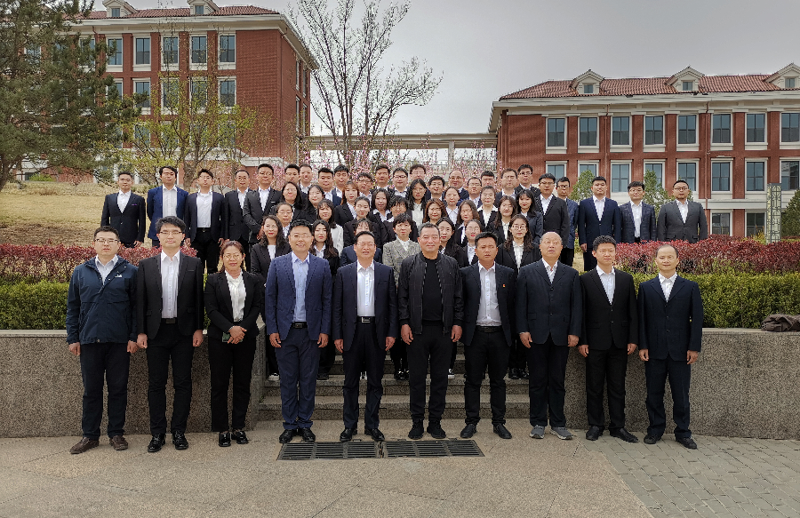 党建引领  实干争先